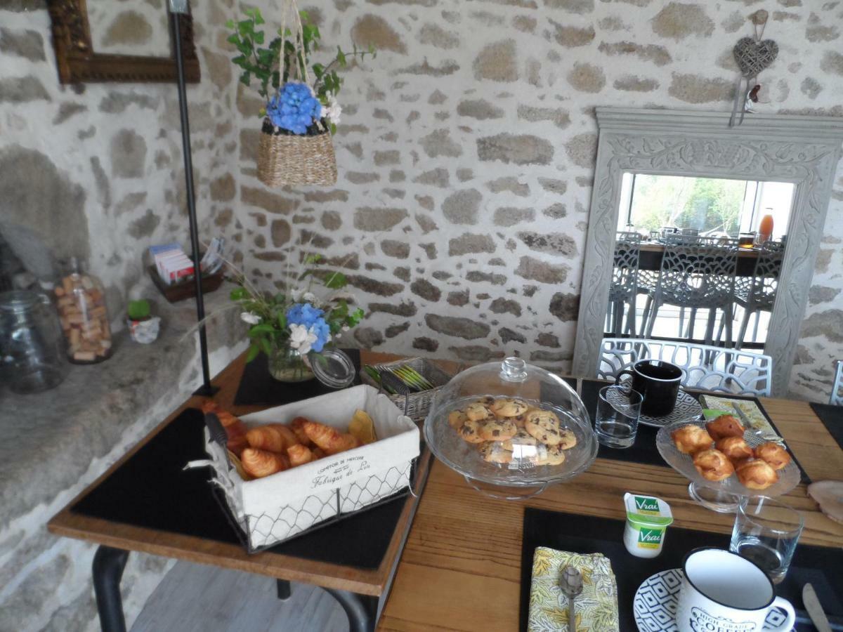 Les Chambres Du Couraud Saint-Aubin-des-Ormeaux Esterno foto